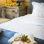 Teresa Luxury *