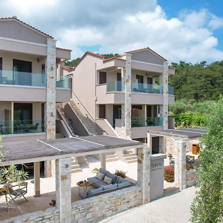 Teresa Luxury *