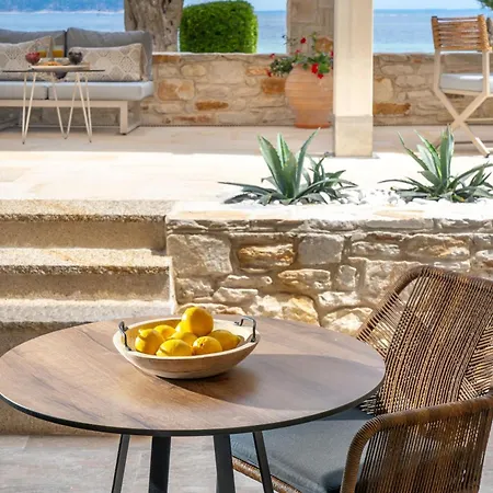 Teresa Luxury *